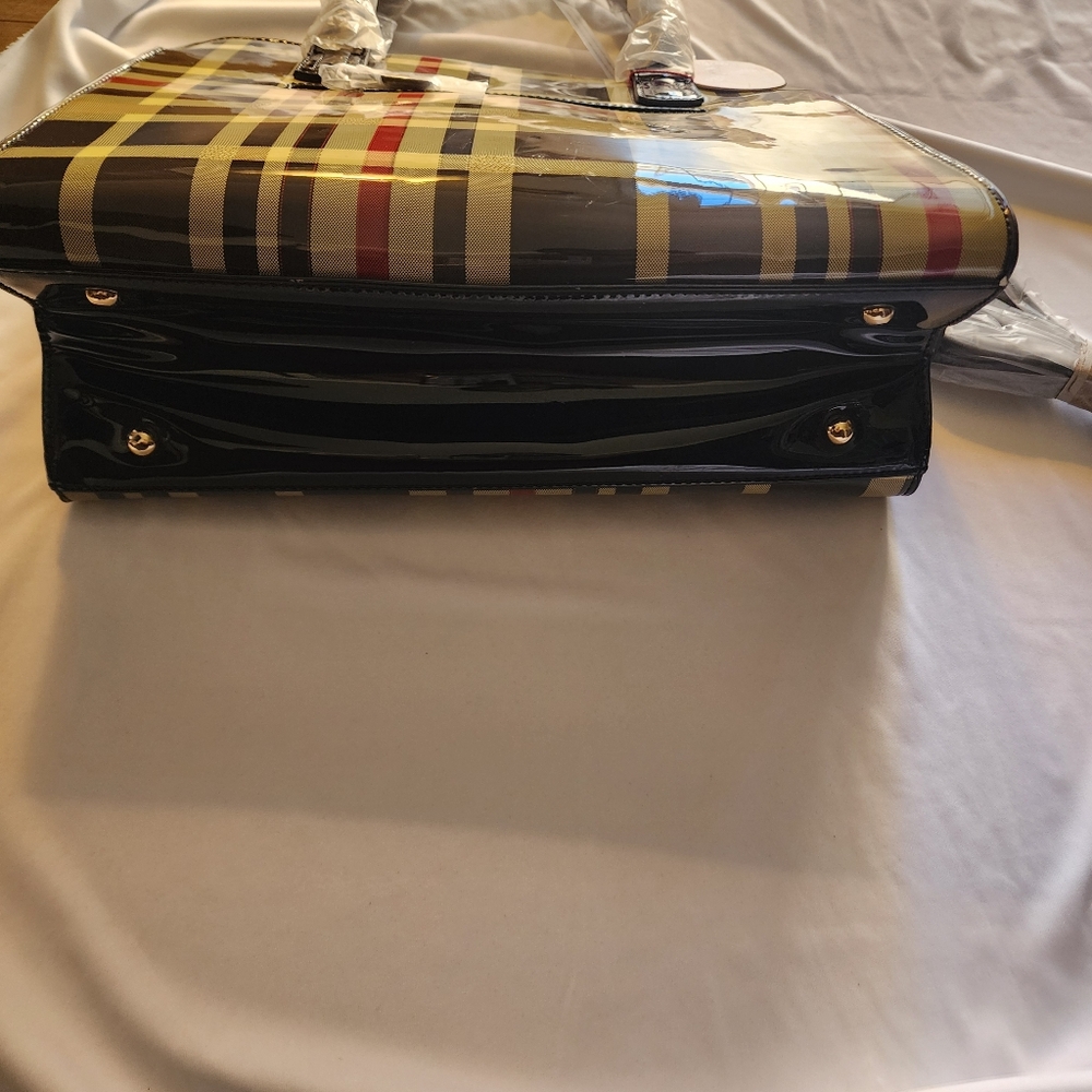 Elegant Black Striped Women's Bag - Picture 3 of 5